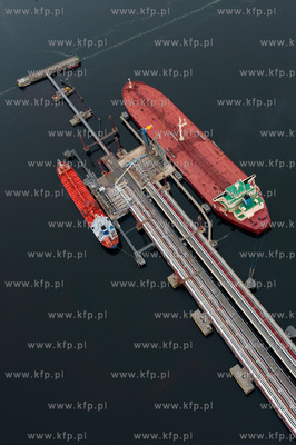 Port Polnocny w Gdansku z perspektywy lotu ptaka. Nz...