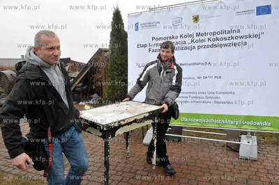 Gdansk, Matarnia. Wyburzanie budynkow pod budowe Pomorskiej...