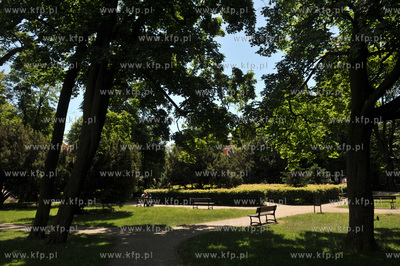 Gdansk Dolny Wrzeszcz. Park Kuzniczki na styku ul....