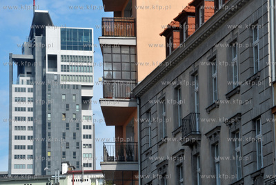 Gdynia. See Tower widziany z ul. Starowiejskiej. 11.07.2014...