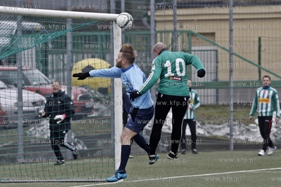 Gdansk. Boisko przy ul. Traugutta.  Noworoczny mecz...