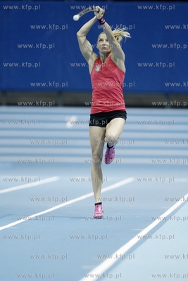 Trening skoczkini o tyczce Anny Rogowskiej, przed rozpoczynajcymi...