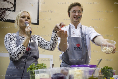 Gdańsk. Szkoła Podstawowa nr 44. Pierwsza kolacja...