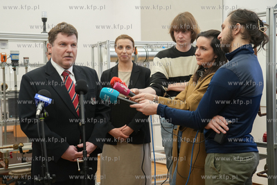 Zespół Szkół Łączności w Gdańsku.  Konferencja...