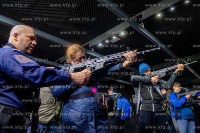 Akademia Marynarki Wojennej w Gdyni. Trenuj w wojskiem...