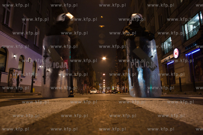 Warszawski "Marsz Niepodległosci" organizowany przez...