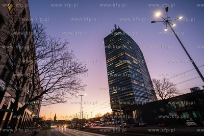 Gdańsk, Biurowiec "Zieleniak", ul. Wały Piastowski...