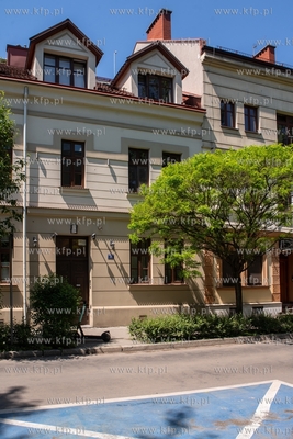 Kraków, kamienica Mariana Banasia przy ul. Krasickiego....