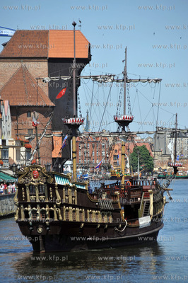 Parada zaglowcow Gdansk Sail na Motlawie 11.07.2010...