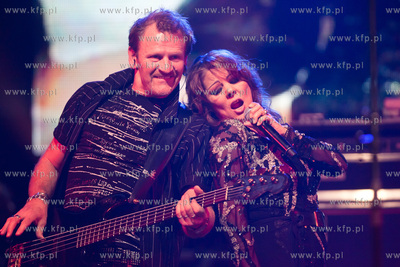 Gdansk. Ergo Arena. Koncert pt. Andrzejki lat 80-tych!
Nz...