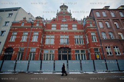 Gdansk. Wyremontowany, zabytkowy budynek przy ul. Nowe...