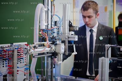 Gdynia.  Pomorski Park Naukowo-Technologiczny. Final...