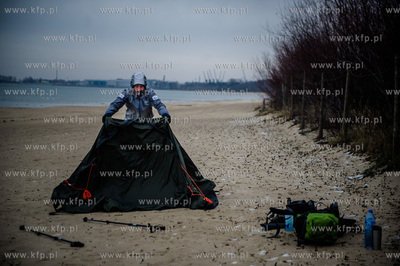 Gdansk Brzezno. Piaskiem w raka, czyli charytatywny...