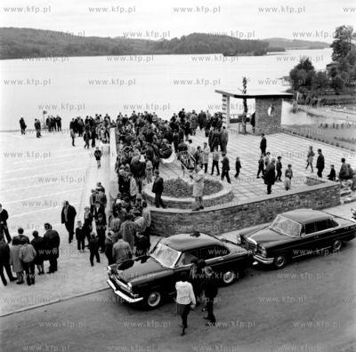 Otwarcie Drogi Kaszubskiej. Parking w Ostrzycach. 1967
z0000326
Fot....