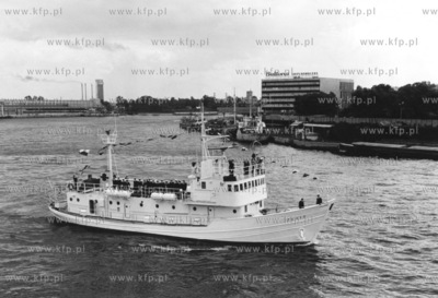 Statek instrumentalny M/S Zenit Wyższej Szkoły Morskiej...