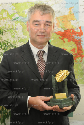 Komunalny Zwiazek Gmin " Doliny Redy i Chylonki " z...