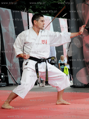 III Ogolnopolski Zlot Fanow M jak Milosc. Pokaz karate...