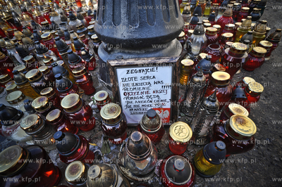 Pozegnanie pary Prezydenckiej na Krakowskim Przedmiesciu...