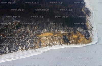 Zdjecia lotnicze zamarznietej Zatoki Gdanskiej. Nz....