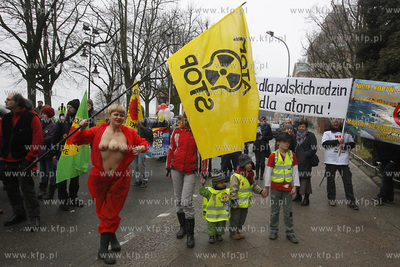 Przed szczecinskim Urzedem Wojewodzkim odbyla się...