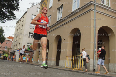 Gdańsk. Międzynarodowy Bieg św. Dominika. Bieg mężczyzn...