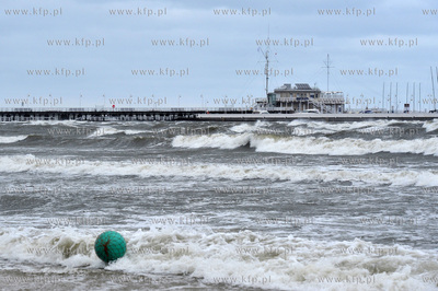 Sopot. Zatoka Gdanska. Sztorm. 05.10.2016 fot. Jerzy...