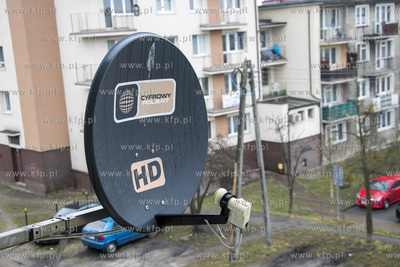 Antena do odbioru telewizji satelitarnej stacji Polsat....