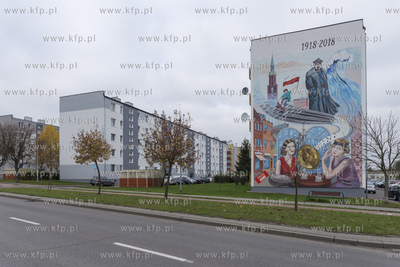Starogard Gdański,Mural na osiedlu Kopernika nr 3710.11.2019Fot....