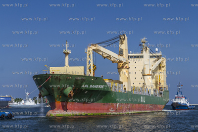 Do Gdyni zawinął statek wielozadaniowy ALL Bangkok...