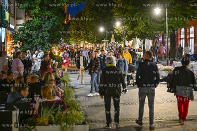 Sopot. Plac Przyjaciół Sopotu po rewitalizacji. Na...