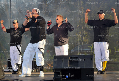 Po otwarciu nowej remizy OSP w Sulminie i poswieceniu...