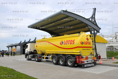 Otwarcie pierwszej w Polsce bazy paliw LOTOS Tank dla...