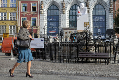 Gdansk, Dlugi Targ. Z inicjatywy Pawla Adamowicza,...