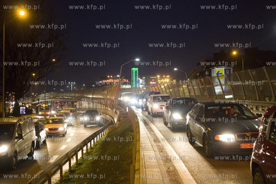 Korek na Alei Żołnierzy Wyklętych.
13.11.2015
fot....