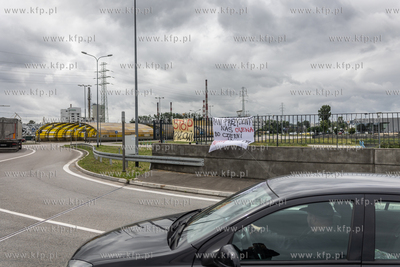 Mieszkańcy Gdańska na rondzie im. Tadeusza Mazowieckiego...