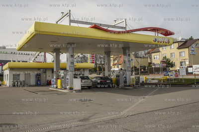 Gdańsk. Stacja paliw Lotos ul. Beethovena. 18.03.2020...