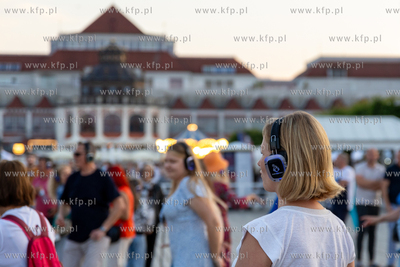 Sopot. Molo. Dni Kurortu w Sopocie. Nz. Silent disco....
