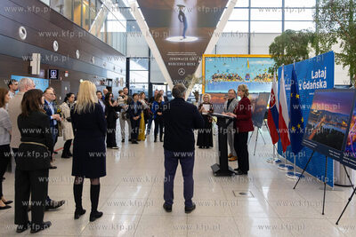Port Lotniczy Gdańsk. Wystawa fotograficzna pod tytułem...