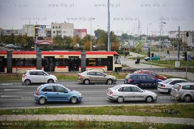 Gdansk. Chelm. Tramwaj ZKM Pesa Swing im Jana Hewelisza
10.10.2011
fot....