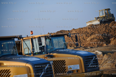 Gdansk. Budowa wezla drogowego Karczemki i trasy WZ....