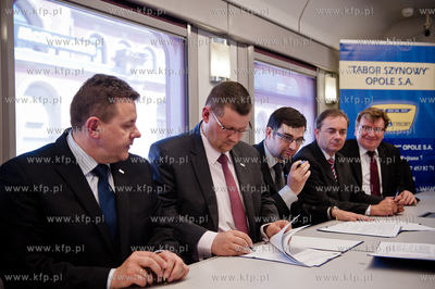 Gdansk. Dworzec Glowny PKP. Peron nr 3, Wagon Konferencyjny....