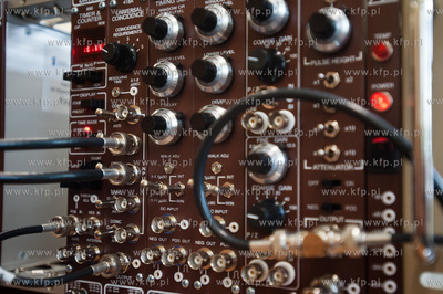 Uniwewrsytet Gdanski. Wydzial Matematyki, Fizyki i...