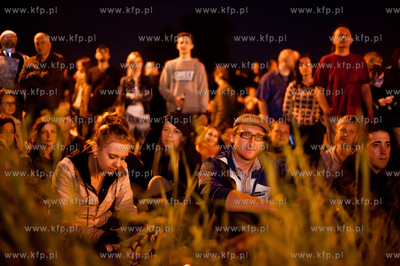 Streetwaves czyli artystyczna akcja miejska w Gdansku...