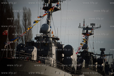 Port Wojenny w Gdyni. Ceremonia ostatniego opuszczenia...