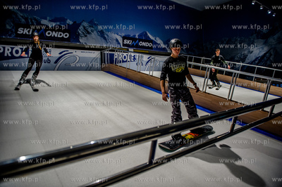 Gdansk. Oliwa. Centrum sportow zimowych Skimondo. Pierwszy...