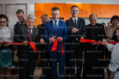 Pruszcz Gdanski. Uroczyste otwarcie krytej
plywalni...