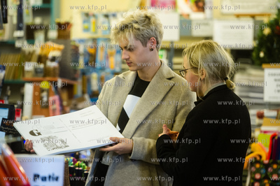 Radek Pestka, zwyciezca TOP MODEL na zakupach z siostra...