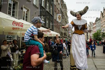 Gdansk. Swieto Miasta.  Parada Gdansczan - Wiwat Gdansk....
