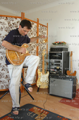 Walenty Rybak z Gdanska - muzyk i bursztynnik tworca...