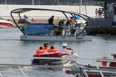 Przystan Jachtowa Marina Gdynia. IV Targi Sportow Wodnych...